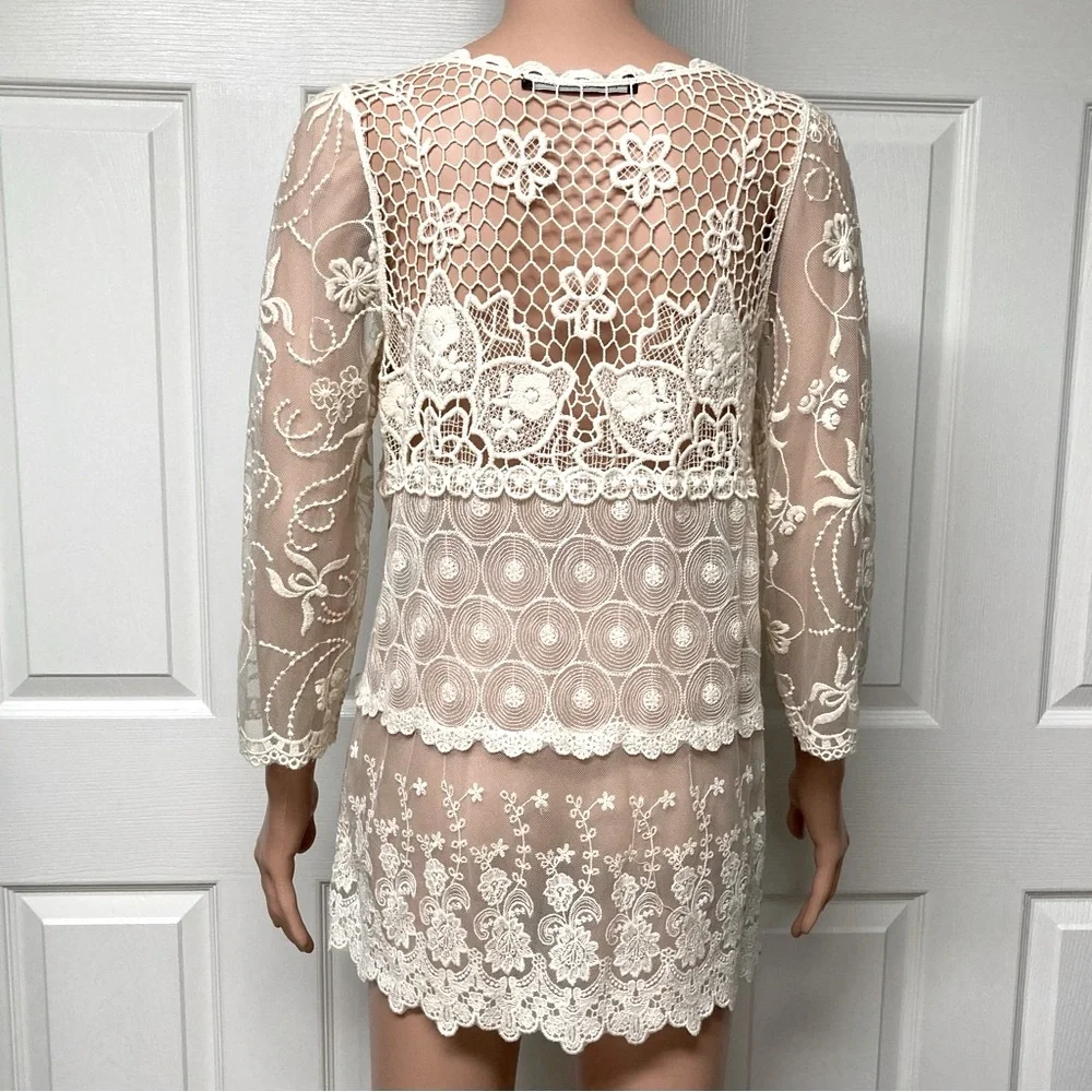 NWOT Zara open sheer lace 3/4 sleeve hip  length top. Off White. Size L.
